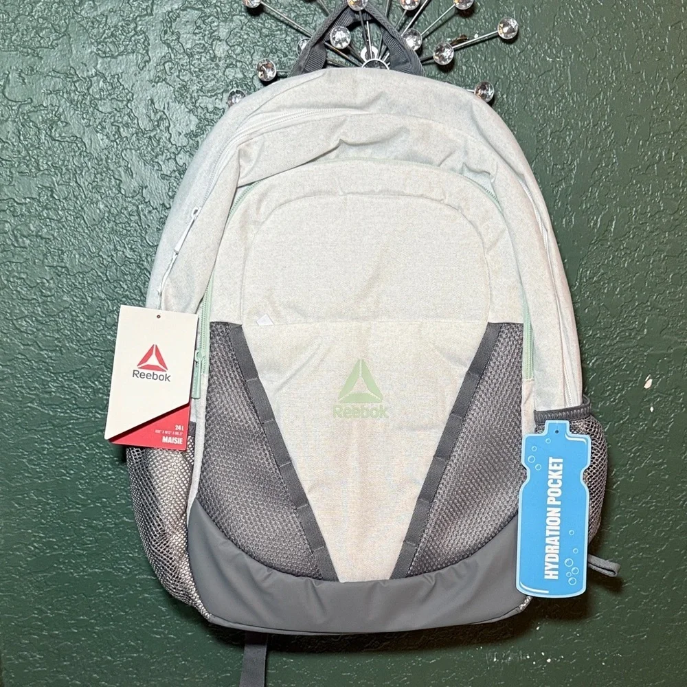 NEW! Reebok Women's Maisie 18